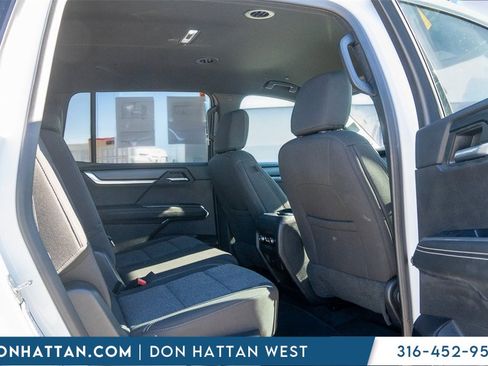 Used 2025 GMC Acadia Elevation image 26