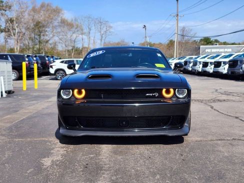 Used 2019 Dodge Challenger SRT Hellcat w/ Laguna Leather Package RWD image 8
