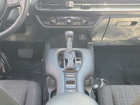 Used 2025 Honda HR-V LX image 19