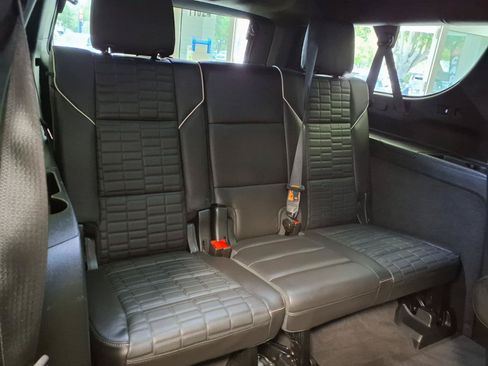 Certified 2023 Cadillac Escalade ESV Sport Platinum w/ LPO, ONYX Package AWD/4WD image 15