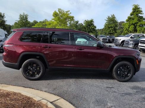 New 2026 Jeep Grand Cherokee L 2WD image 3