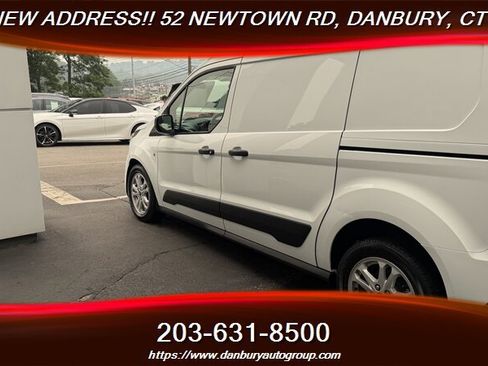 Used 2022 Ford Transit Connect XLT FWD image 3