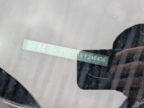 Used 2017 Chevrolet Malibu LT w/ Driver Confidence Package image 7