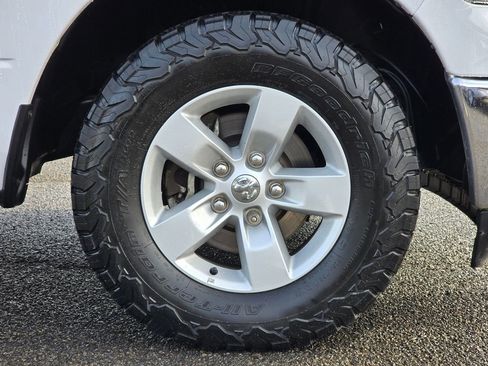 Used 2022 RAM 1500 Tradesman w/ Chrome Appearance Package image 11