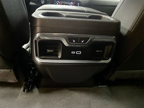 Used 2024 GMC Sierra 1500 SLT w/ SLT Premium Plus Package image 26