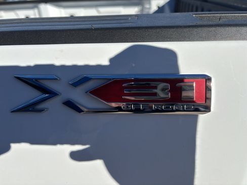 Used 2024 GMC Sierra 3500 SLE w/ SLE Convenience Package image 36