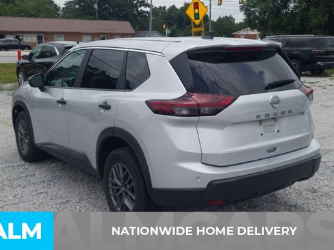 Used 2024 Nissan Rogue S FWD image 4