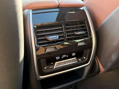 Used 2023 BMW X7 xDrive40i w/ Executive Package image 26