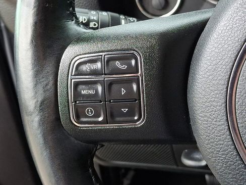 Used 2018 Jeep Wrangler Unlimited Sport AWD/4WD image 19