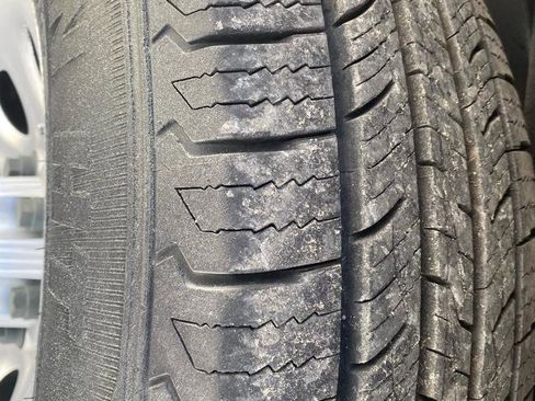 Used 2011 Chevrolet Express 1500 image 10