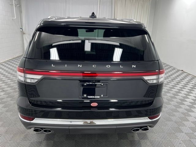 Certified 2025 Lincoln Aviator AWD image 7
