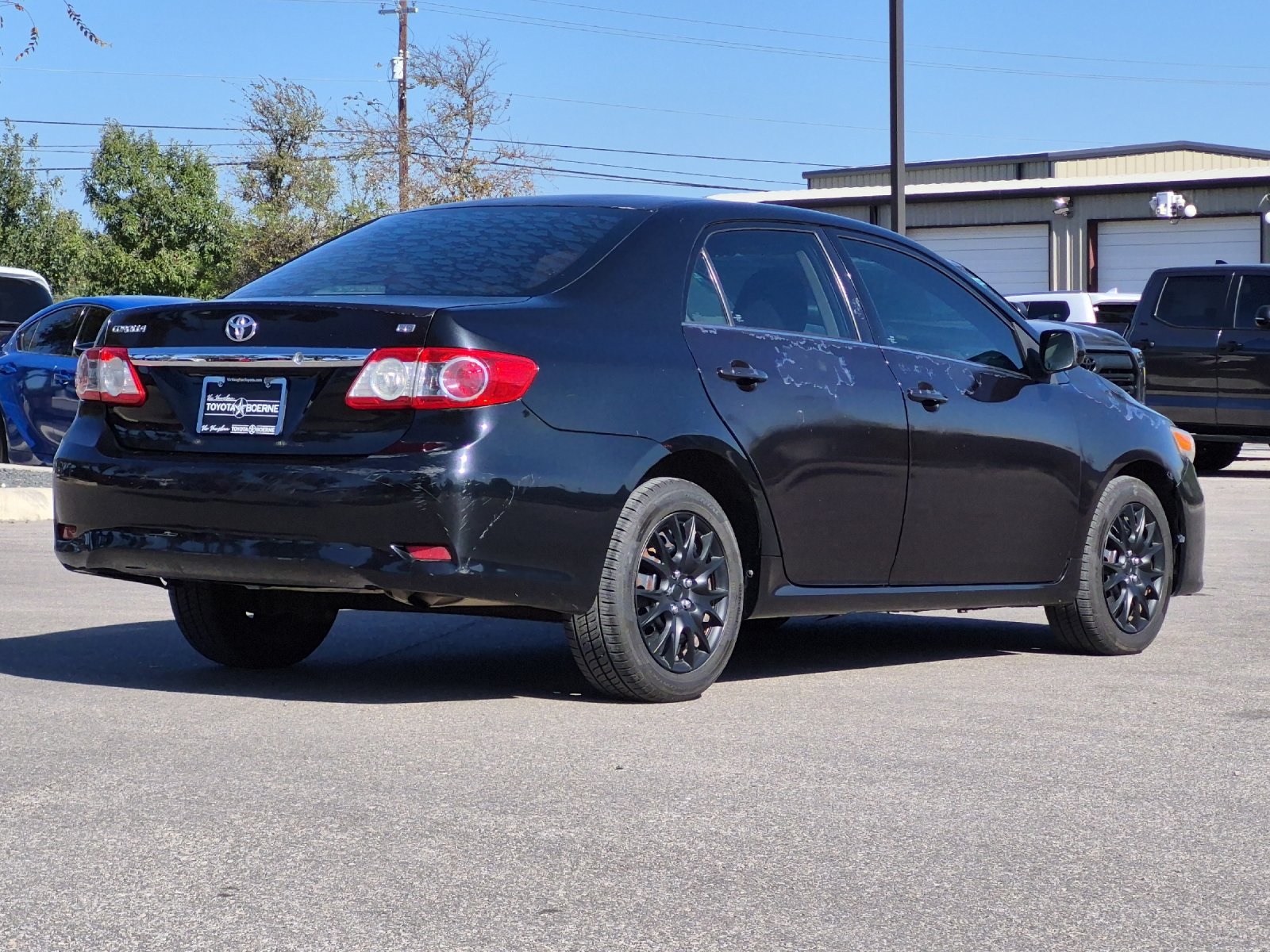 Used 2013 Toyota Corolla LE FWD image 4