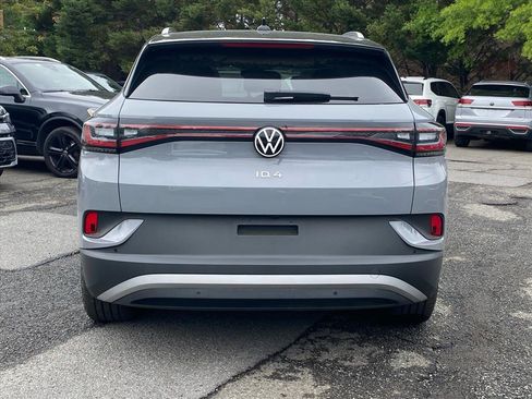 Certified 2022 Volkswagen ID.4 Pro S w/ Gradient Package RWD image 3