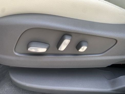 New 2025 Cadillac XT5 Premium Luxury image 25