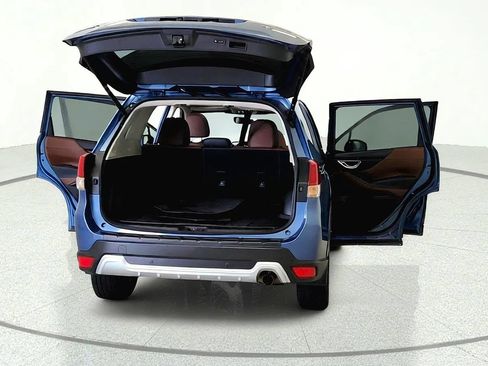 Used 2023 Subaru Forester Touring AWD/4WD image 11
