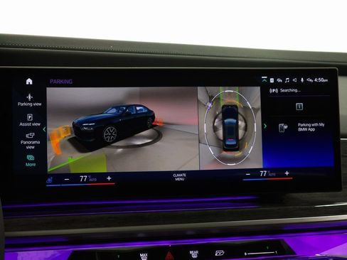 Used 2023 BMW 760i xDrive image 27