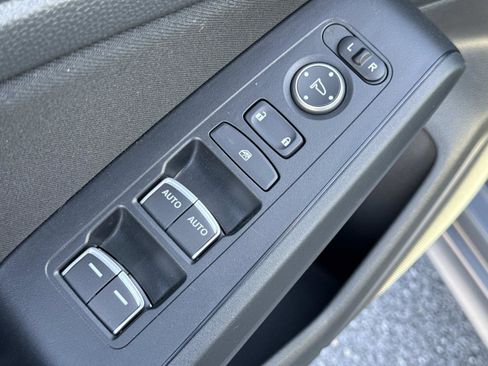 Used 2023 Honda Civic Sport image 15