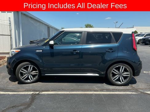 Used 2018 Kia Soul + FWD image 2