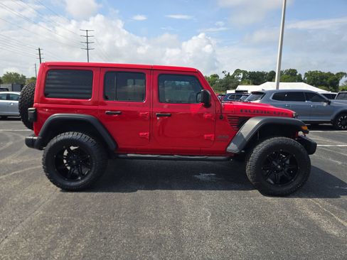 Used 2018 Jeep Wrangler Unlimited Rubicon AWD/4WD image 3