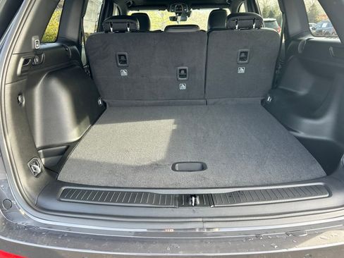 New 2025 Jeep Grand Cherokee Altitude image 24