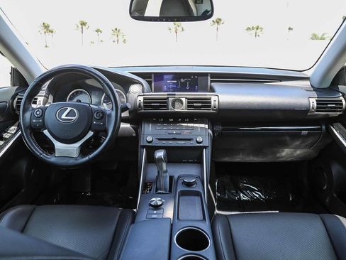 Used 2016 Lexus IS 200t RWD image 12