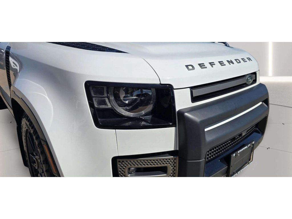 Used 2021 Land Rover Defender 110 X-Dynamic SE AWD/4WD image 45