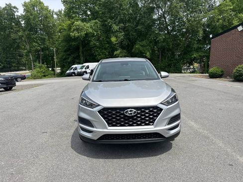 Used 2021 Hyundai Tucson SE FWD image 2