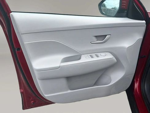 Used 2024 Hyundai Kona SEL w/ Convenience Package FWD image 23