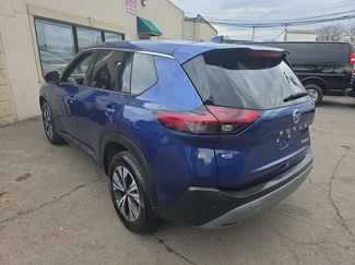 Used 2021 Nissan Rogue SV video 2