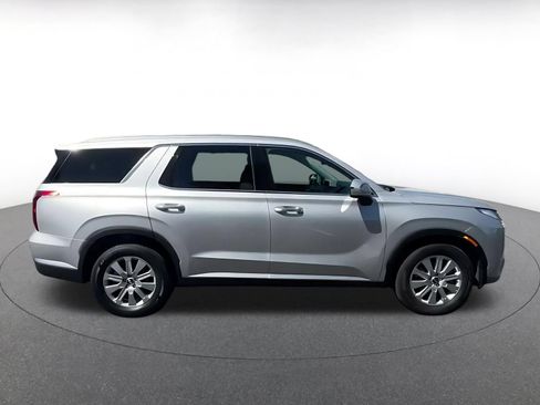 Used 2025 Hyundai Palisade SEL FWD image 16