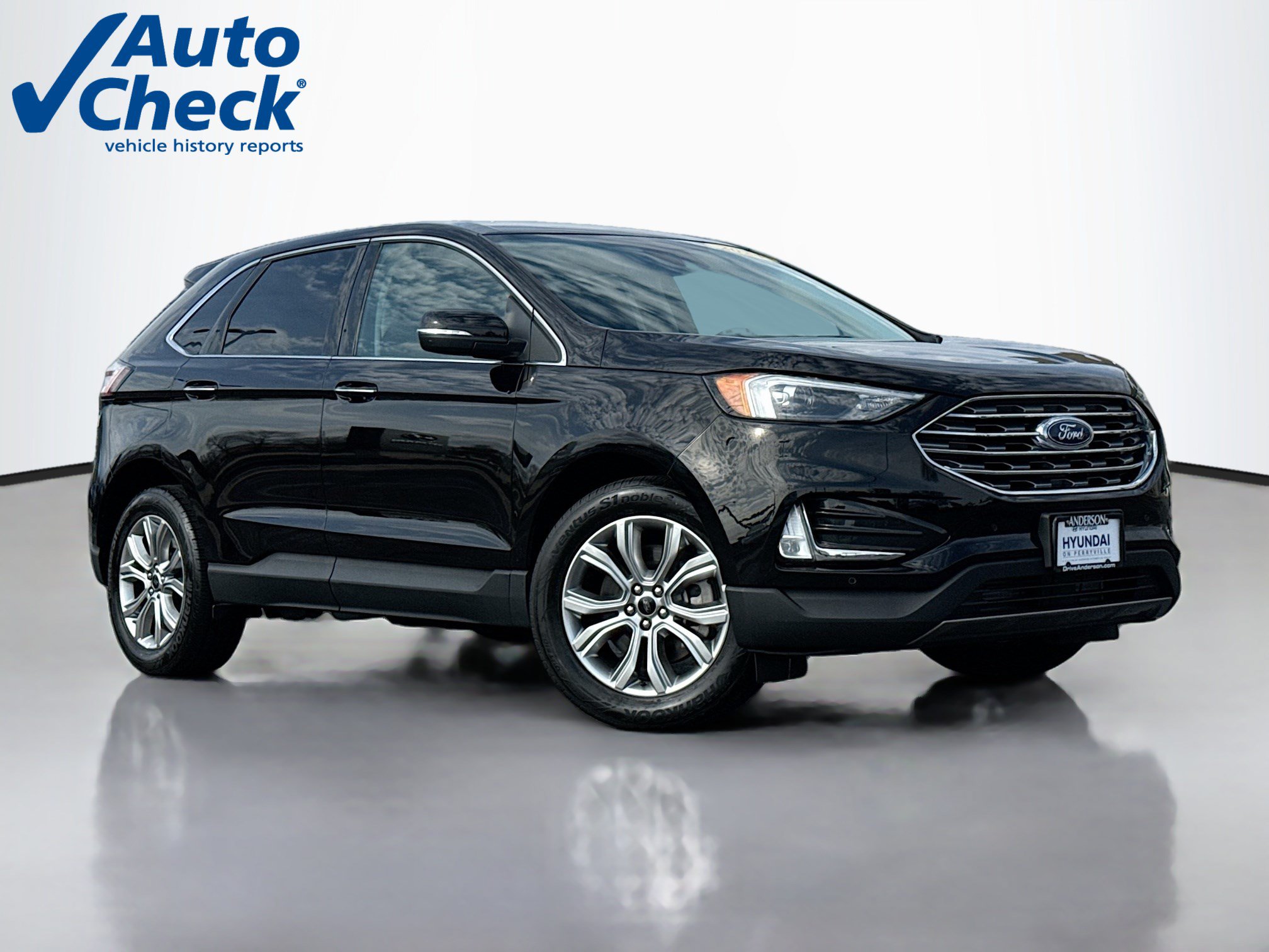 Used 2024 Ford Edge Titanium AWD/4WD image 1