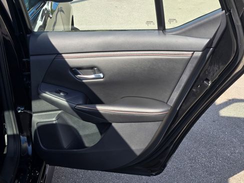 Used 2025 Nissan Sentra SR image 12