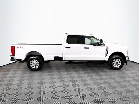 Used 2024 Ford F350 XLT w/ FX4 Off-Road Package AWD/4WD image 8