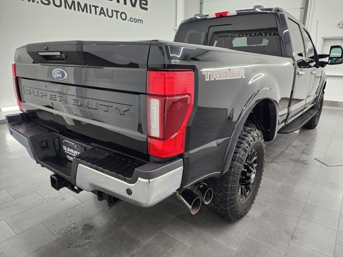 Used 2022 Ford F250 Lariat w/ Tremor Off-Road Package image 4