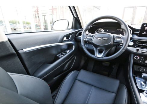 Used 2026 Genesis G70 2.5T RWD image 9
