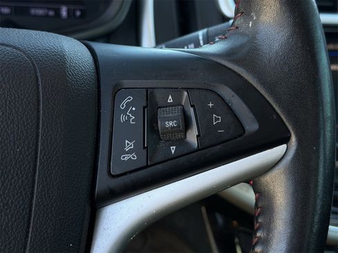 Used 2020 Chevrolet Sonic LT w/ Convenience Package image 15