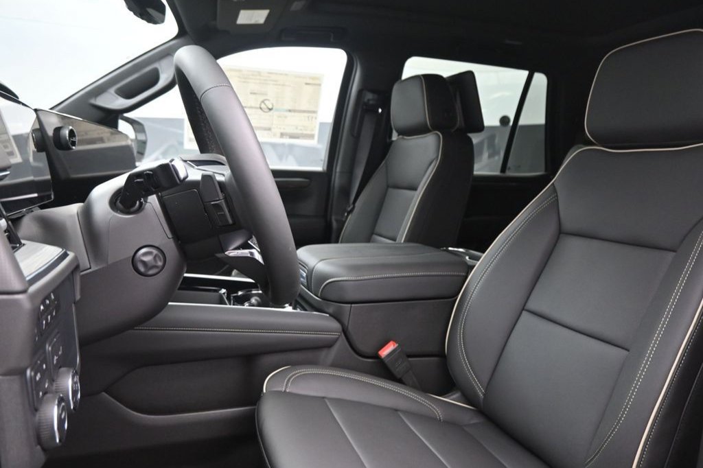 New 2025 Chevrolet Tahoe Premier AWD/4WD image 31