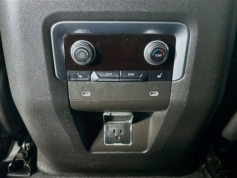 Used 2021 Chevrolet Suburban High Country w/ Premium Package image 22