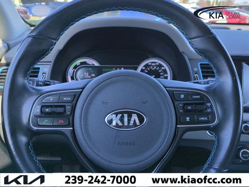 Used 2019 Kia Niro EX image 27