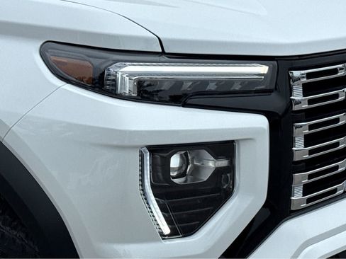 New 2026 GMC Canyon Denali AWD/4WD image 19