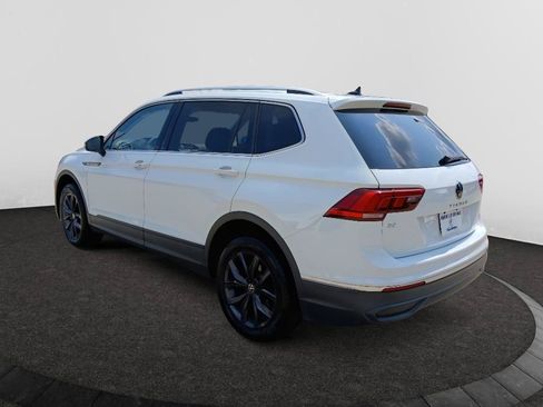 Used 2024 Volkswagen Tiguan SE FWD image 5