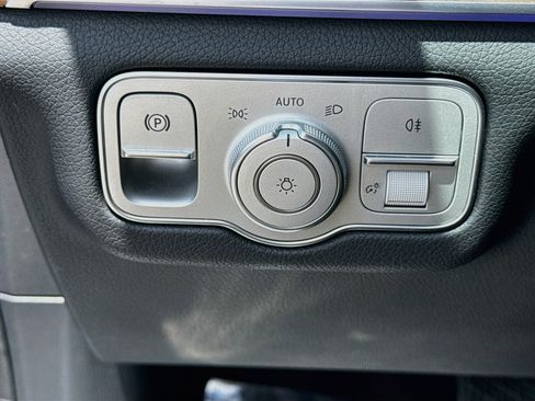 Used 2024 Mercedes-Benz GLE 350 4MATIC w/ Winter Package image 35