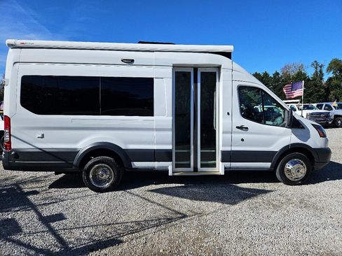 Used 2019 Ford Transit 350 XL image 8