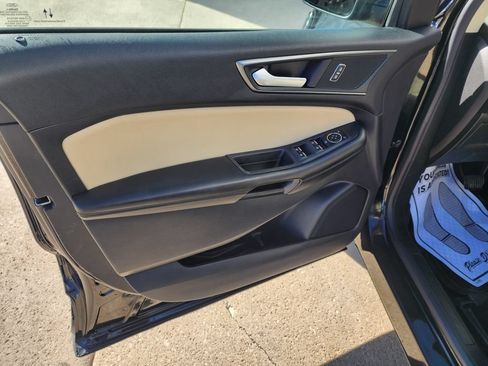Used 2022 Ford Edge SE w/ Black Appearance Package AWD/4WD image 9