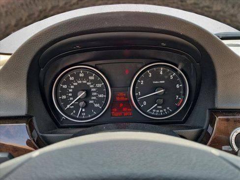 Used 2011 BMW 328i Sedan RWD image 11