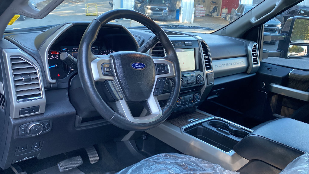Used 2017 Ford F250 Lariat w/ Lariat Ultimate Package AWD/4WD image 15