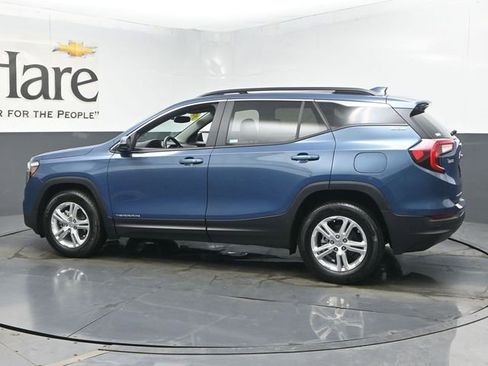 Used 2024 GMC Terrain SLE w/ Driver Convenience Package image 52