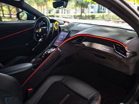 Used 2024 Ferrari Roma RWD image 13