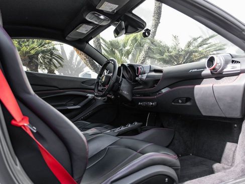 Used 2020 Ferrari F8 Tributo image 36