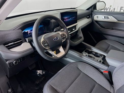 New 2026 Ford Explorer Active image 3